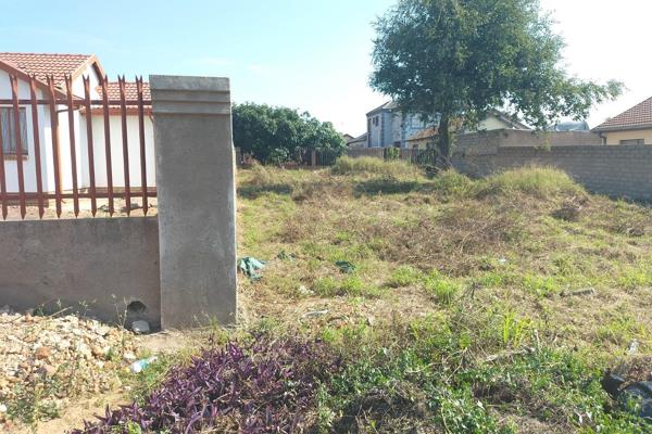 This is a great opportunity to build your dream home.
Situated in a very popular area in Polokwane.
The stand is 432m&#178; and in a ...