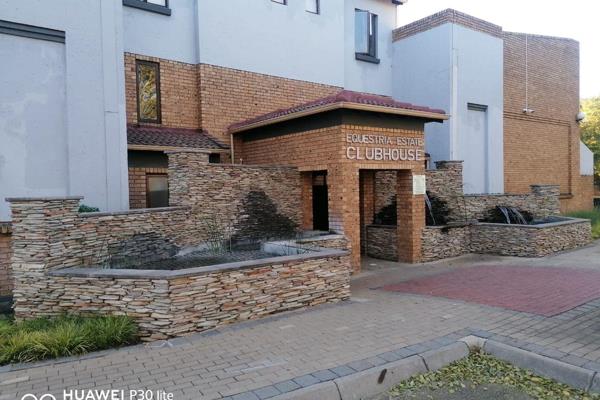 Nestled within the picturesque Equestria Estate complex in Piketberg, you&#39;ll find a truly enchanting two-bedroom townhouse that ...