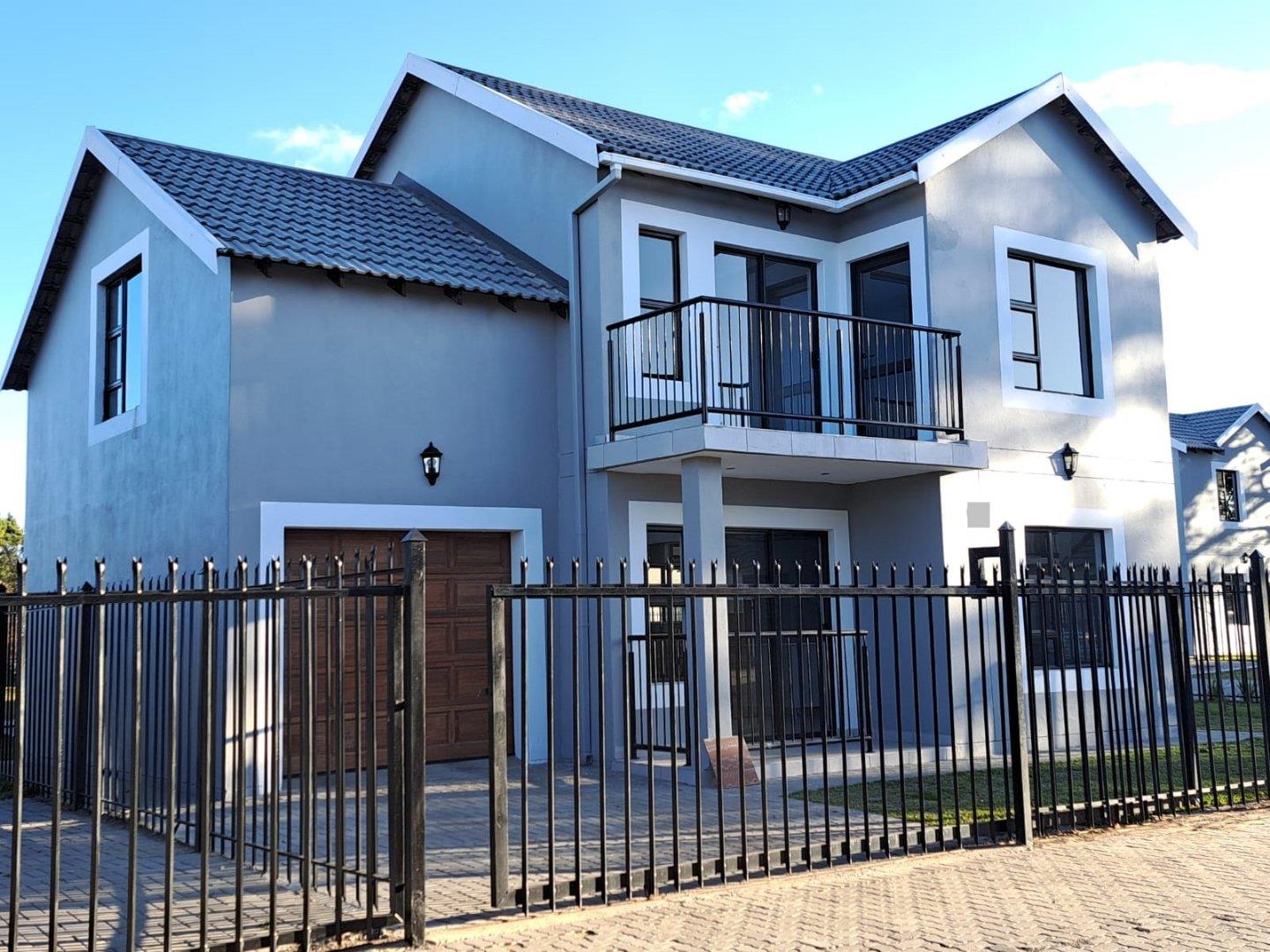 3 Bedroom House for sale in Grasslands P24112787853