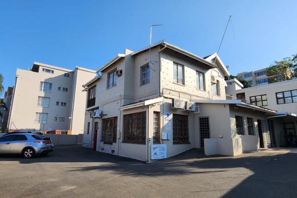 We are pleased to offer this superb 560m2 Commercially zoned, corner property in upper ...