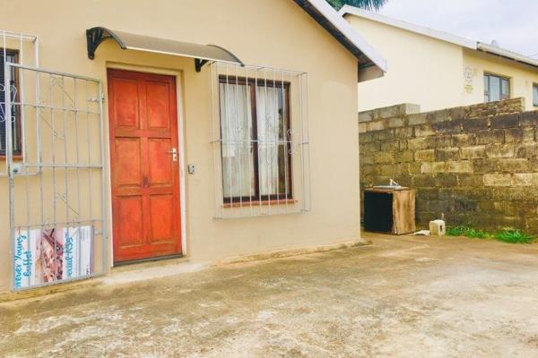Own this spacious 3 bedroom home, located close to Albersville amenities, the schools, church and soccer grounds. 

The kitchen is ...