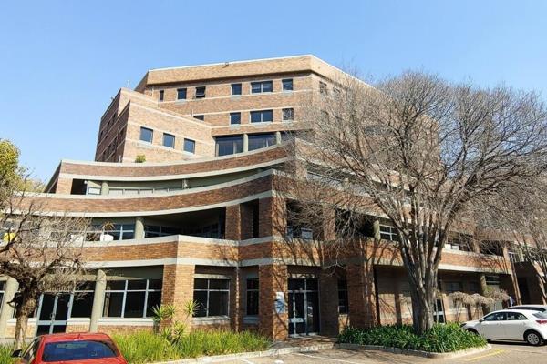 Sunnyside Office Park in Parktown offers office space in the Parktown commercial node. ...