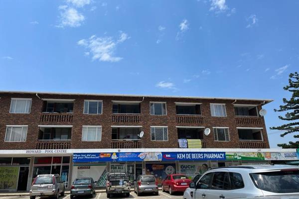 Conveniently situated in Giessenburg center above shops and opposite Shoprite.
This cosy ...