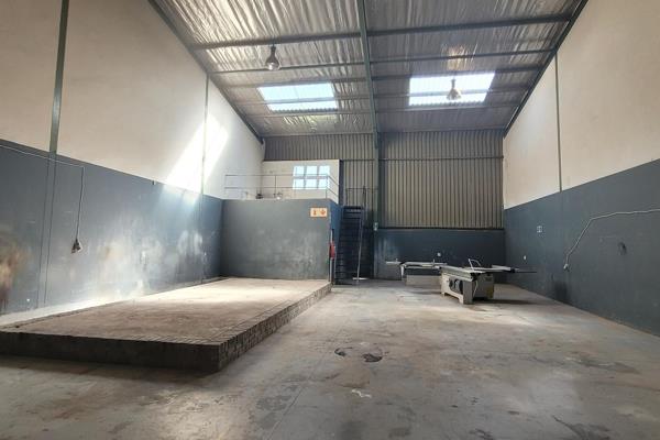 A 293sqm warehouse is currently available for rent in Robertville. The property is ...