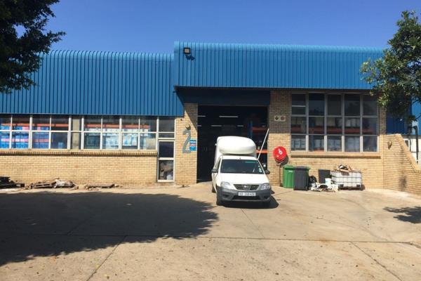 Mini unit is suitable for light industrial and small warehousing operations. Easy access to all arterial routes
Offices within the ...