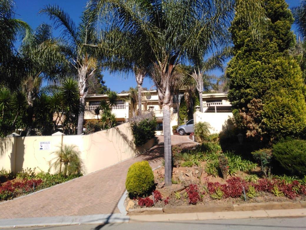 4 Bedroom House for sale in Winchester Hills 394 Deveroux Ave P24