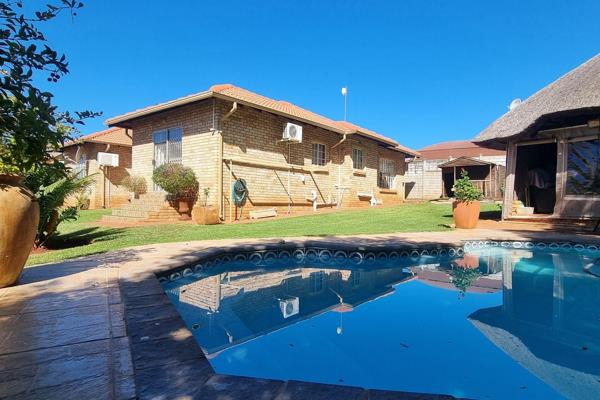 Welcome to this stunning 3-bedroom house nestled in the highly sought-after and upmarket area of Rustenburg. Boasting a stand size of ...