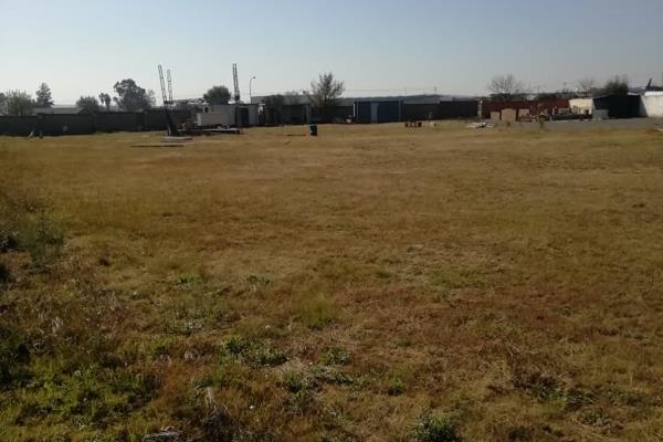 If one knows the area of Leondale, Roodekop, Germiston, you will know that stands are very sought after but very few remain and the ...