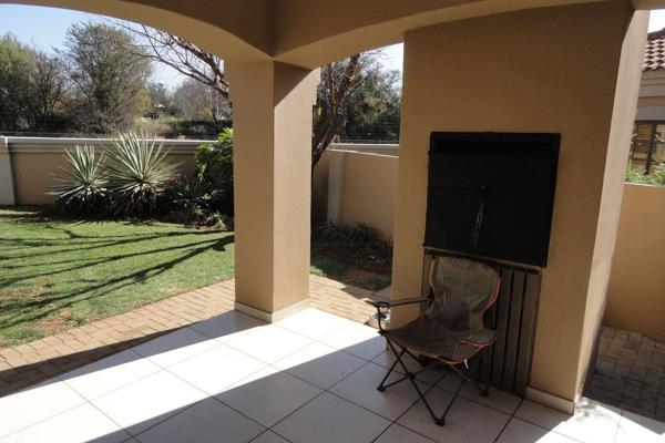 Spacious Three-bedroom Townhouse – Potchefstroom – For Sale
The house boasts three spacious bedrooms with two bathrooms, living area ...