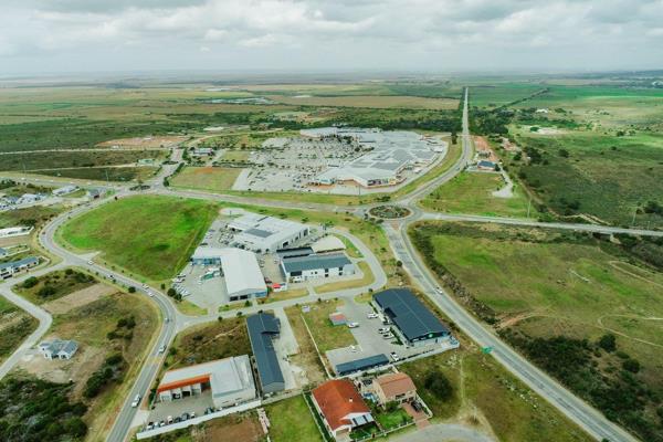 Key features and benefits of Fountains Industrial Park:
Fountains Industrial Park is a key component of the Fountains Estate ...