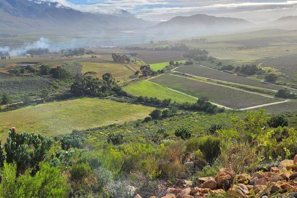 Most picturesque farm in the Western Cape

Predominately mountain veld with an abundance of wildflowers. 
Most beautiful surroundings ...