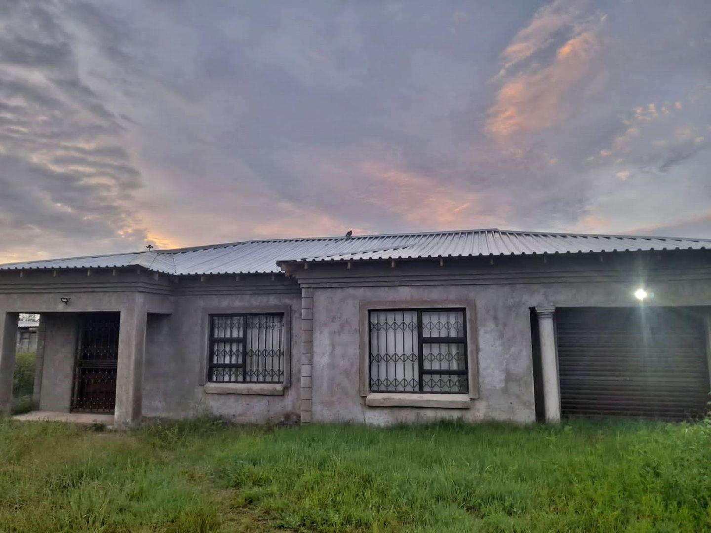 3 Bedroom House for sale in Mangaung - P24-112864046