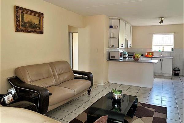 Inviting buyers from R700,000 to R750,000 to view and negotiate. 

2-bedroom, 1-bathroom ground floor apartment unit for sale in the ...