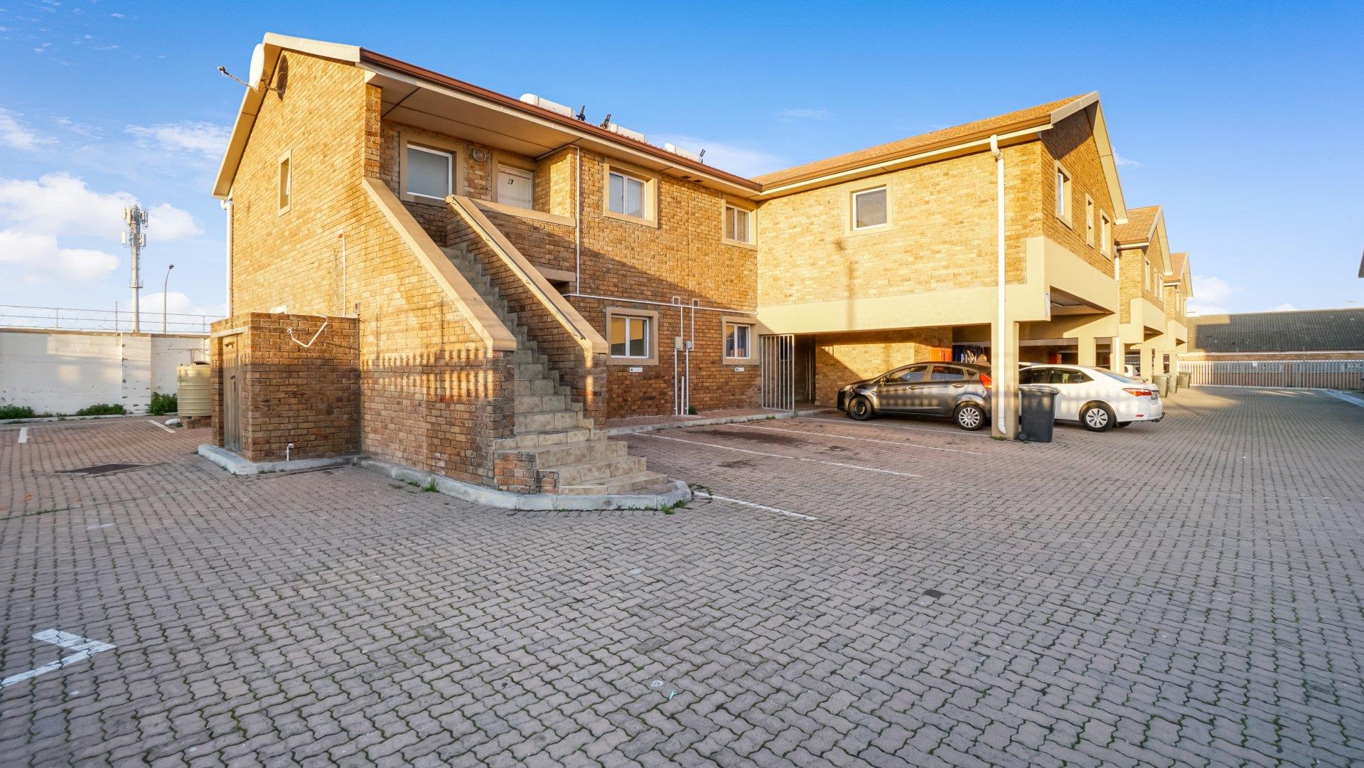 Rocklands, Mitchells Plain Property Apartments / flats to rent in