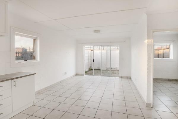 Spacious 2 bedroom apartments located in Rocklands Mitchell&#39;s Plain. I ideal for a ...