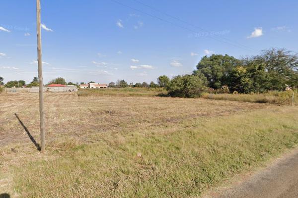 1000 square meters vacant land an ideal canvas to build your dream home. This flat land offers ample space and potential for creating ...