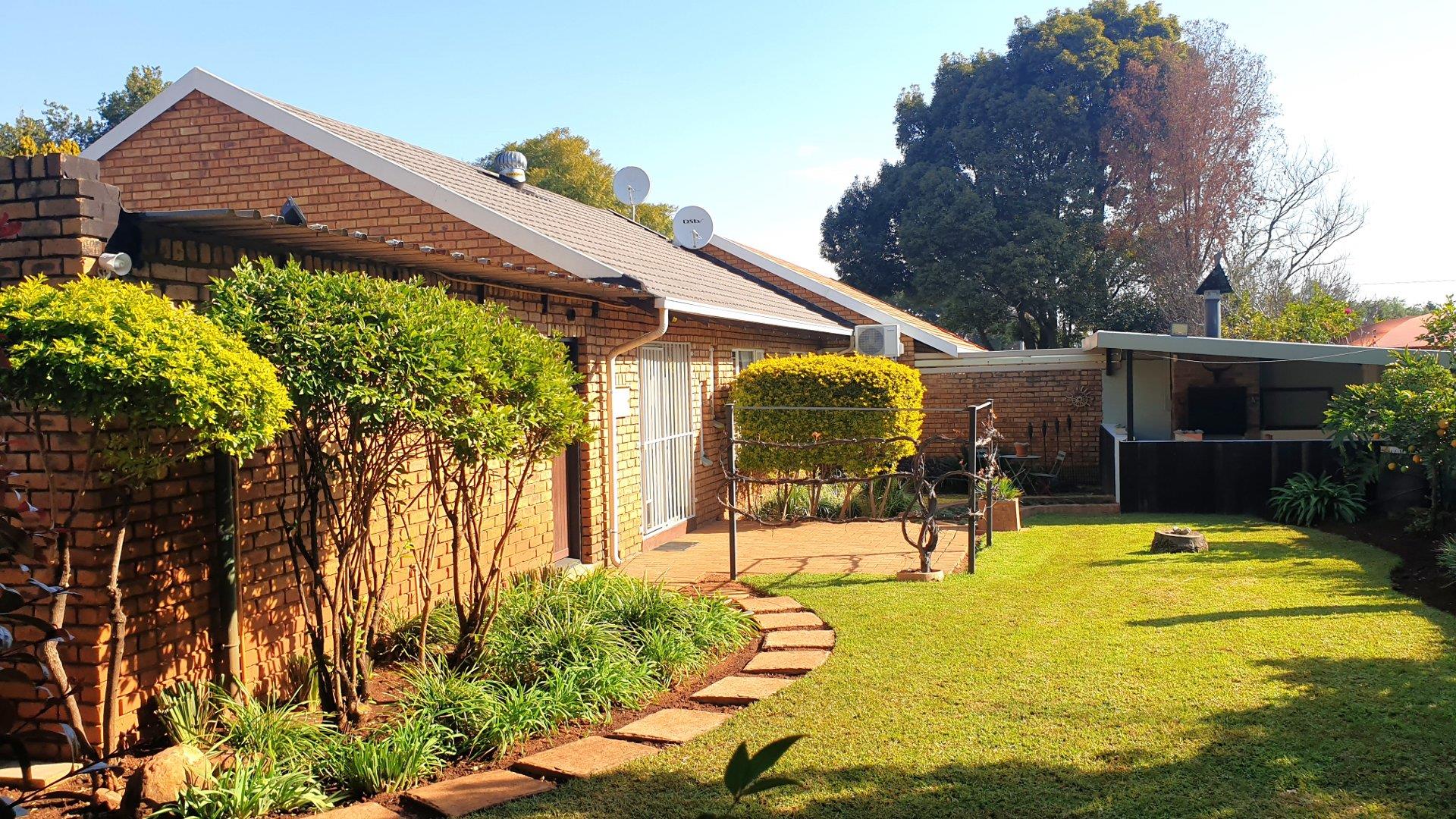 Rietvallei Park Property : Property and houses for sale in Rietvallei ...