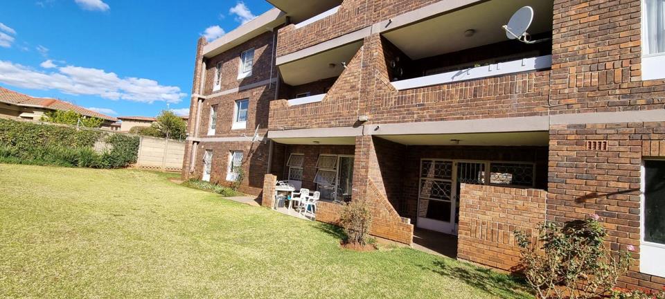 3 Bedroom Apartment / flat for sale in Three Rivers Proper - P24-112926278