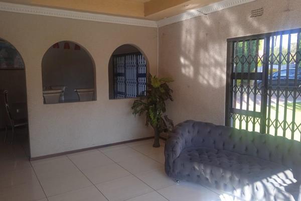 Welcome to this beautiful rental house that has everything you need to enjoy. It is a pre paid electricity, has solar system, load ...