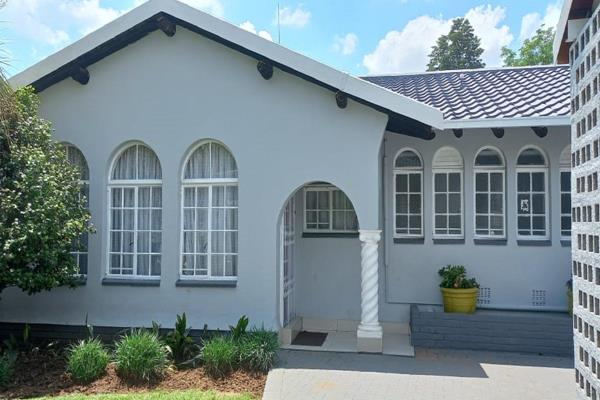 Looking for an incredible deal , your search ends here!
Introducing this amazing property at the unbeatable price of R 1 ...