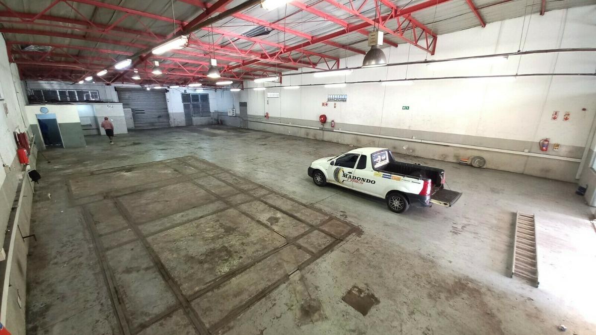 Industrial property to rent in Congella - 106 Magwaza Maphalala St