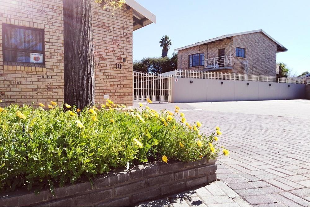 Commercial property for sale in Vryburg P24112935816