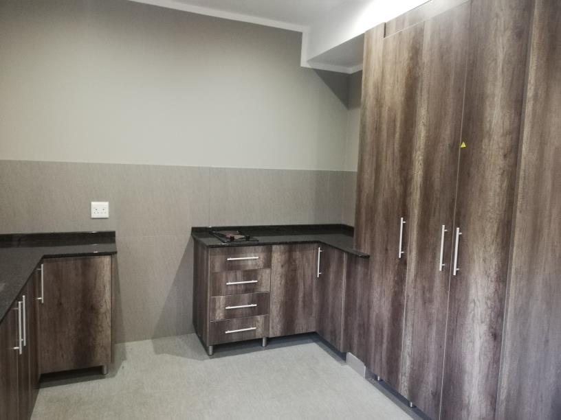 Quigney Property Apartments / flats to rent in Quigney Property24