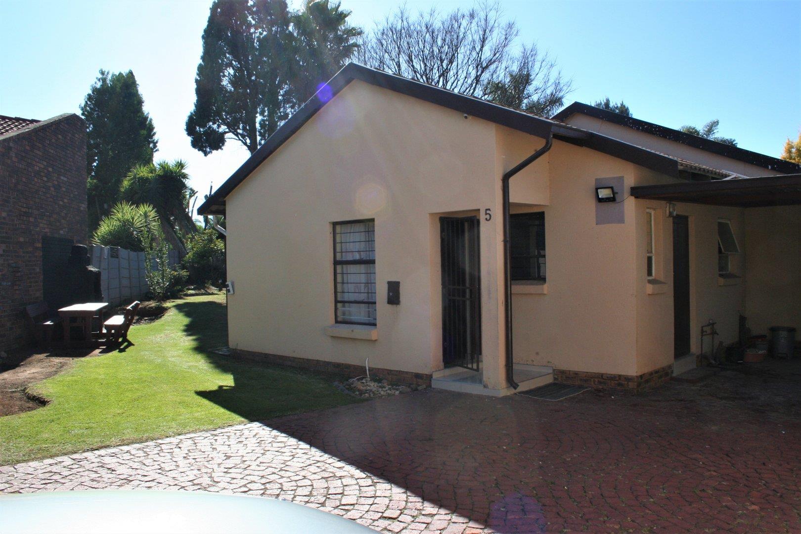 Glen Marais Property Houses for sale in Glen Marais