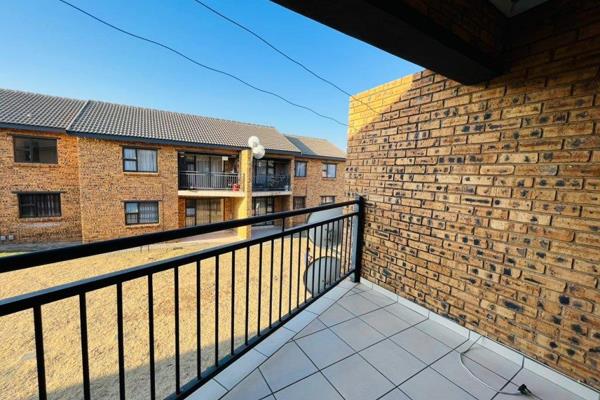 The complex is located close to shopping centres, including east rand mall, and it is 10 minutes&#39; drive to OR Tambo international ...