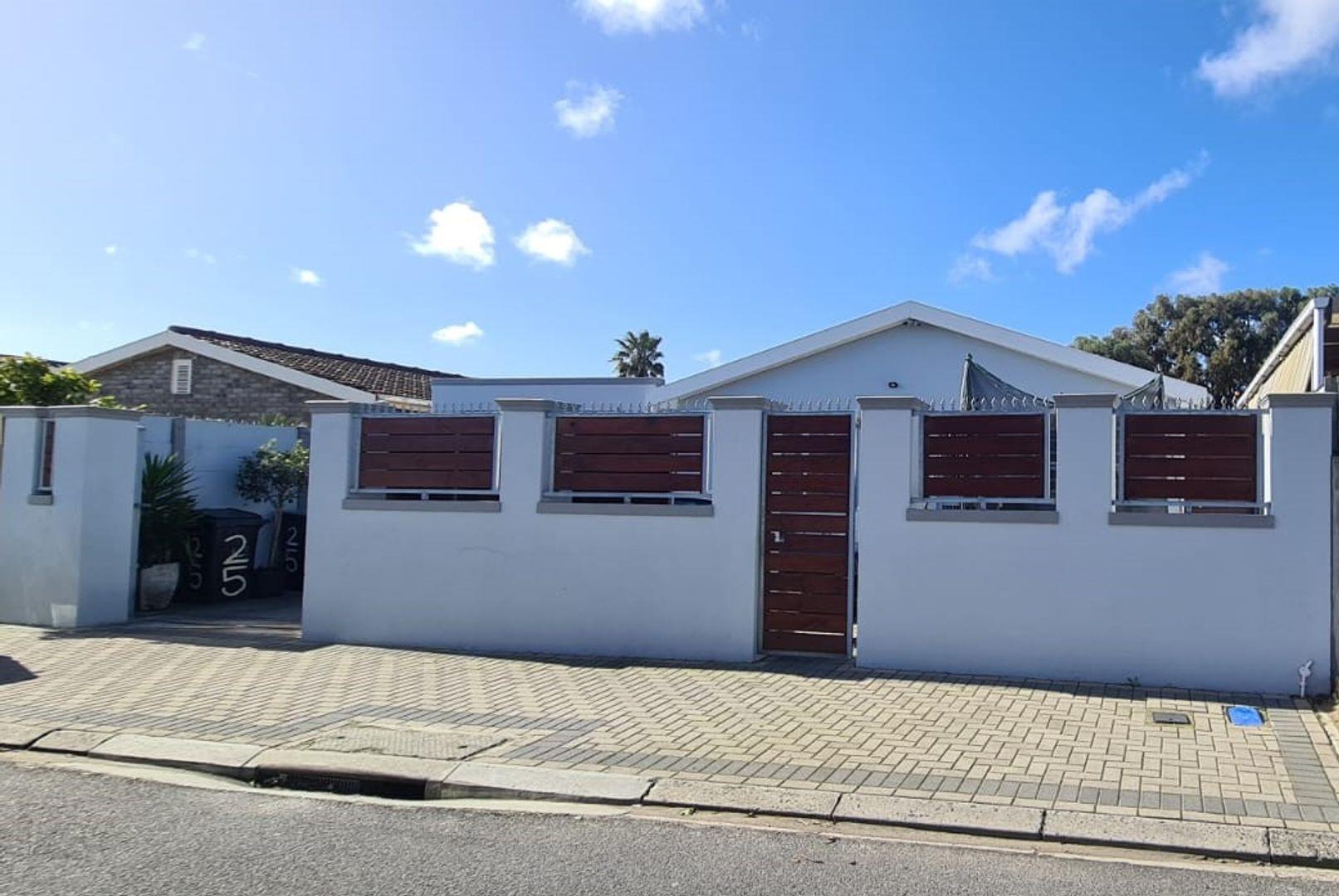 Pelican Park Property Property and houses for sale in Pelican Park