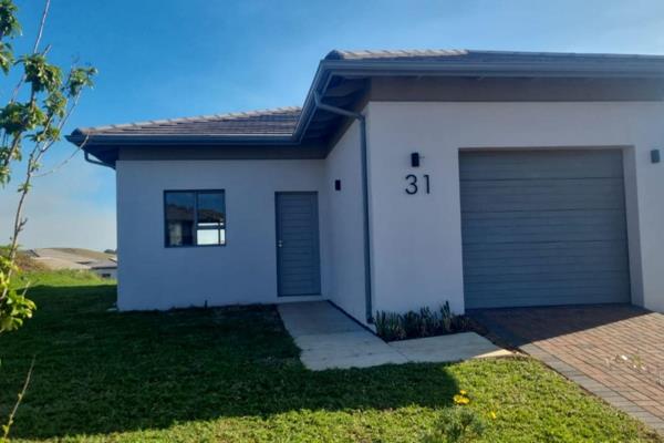 This 2 bedroom,2 bathroom home has an open plan lounge, dining room and kitchen. With 2 airconditioned bedrooms and 2 bathrooms with ...