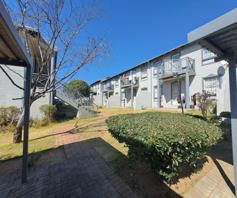 Townhouse for sale in Moffat View