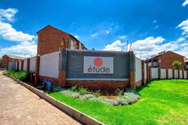 Beautiful 3 Bedroom, 2 Bathroom Home for rent in Midrand

A stunning 3 Bedroom &amp; 2 ...