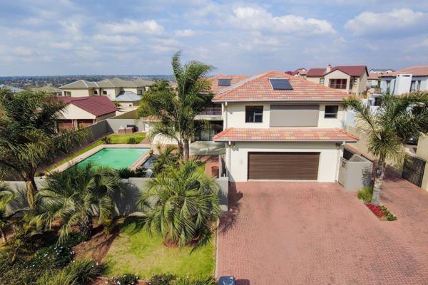 Main ensuite with mirror finish closet.
Modern kitchen finishes with high end appliances.
Large Scullery with built in ...