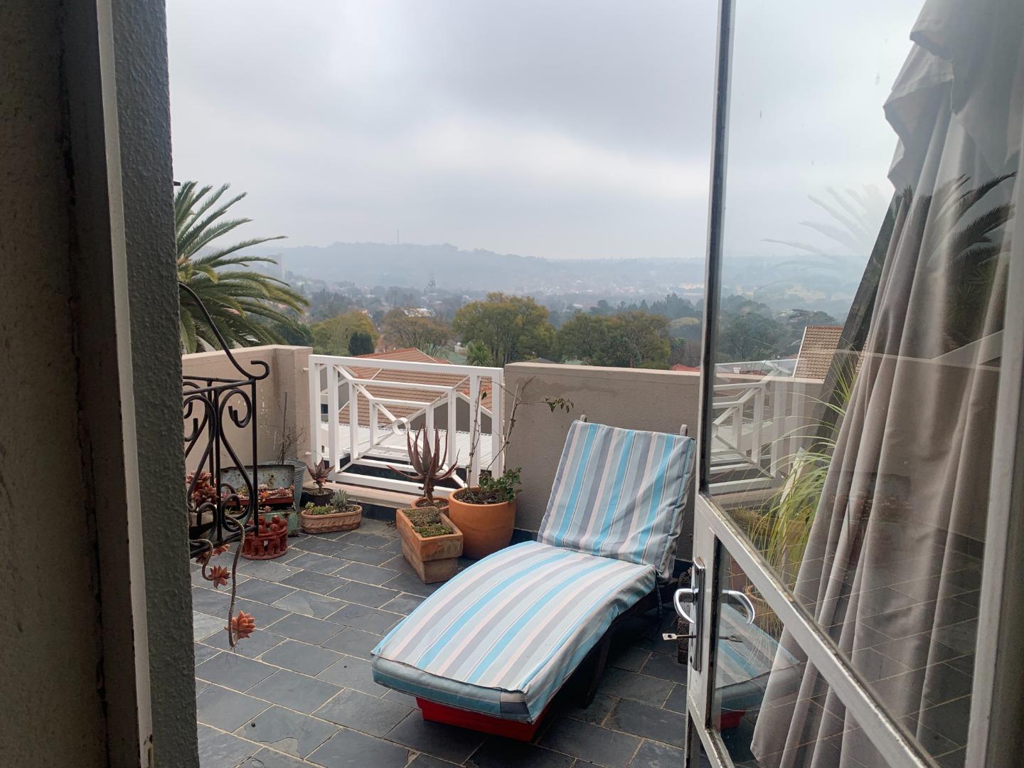 2 Bedroom Townhouse for sale in Kensington P24112999735