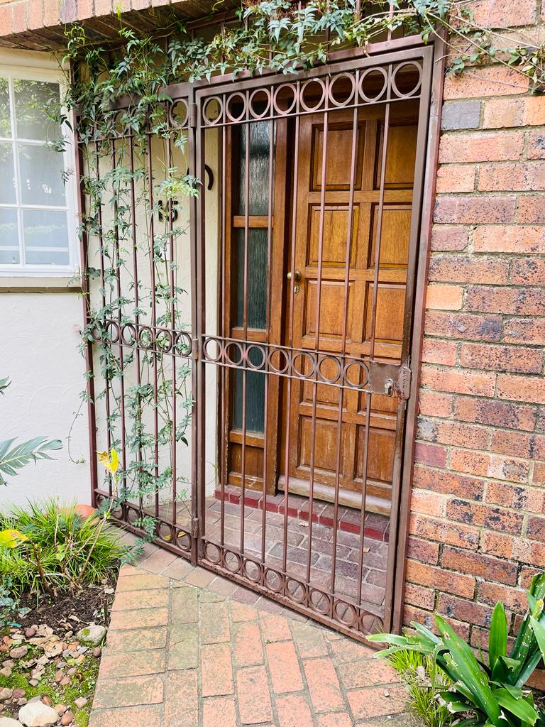 3 Bedroom Townhouse for sale in Sandown Unit 15 Summerfield Village