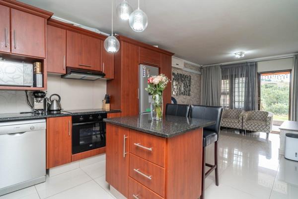 WESTWOOD ESTATE (Terrace Westwood) 
- Modern 2 Bedroom 2 Bathroom apartment with ...