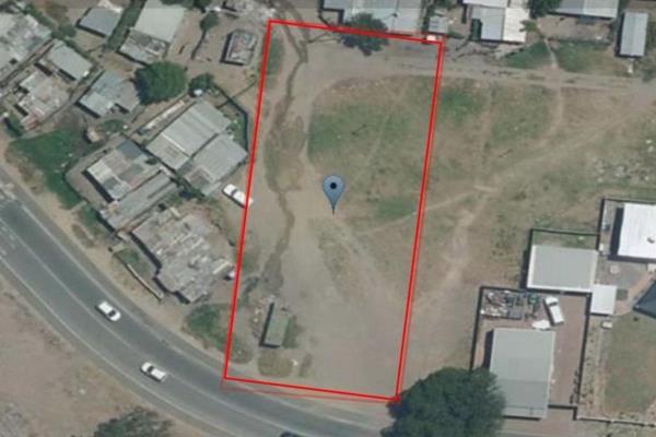 Vacant plot in Sir Lowry&#39;s Pass.

This undeveloped land is ideal for starting a family or as an investment.

Size of Erf: ...