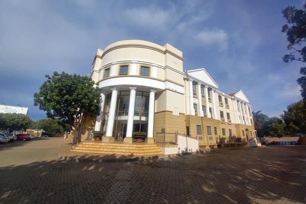 152sqm stunning Ground floor office now letting in Hatfield. Located on Francis Baard, a ...