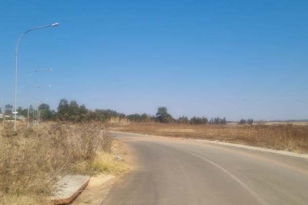 Prime land ideal for residential/ commercial. The land is well positioned between Springs and Brakpan.

Don&#39;t delay call Tobie!