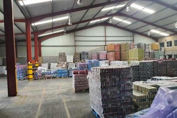 Situated within a secure 24-hour industrial park, this spacious 1200m2 warehouse offers ...