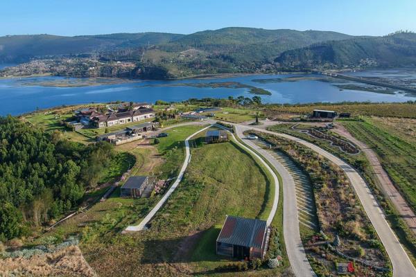 Sotheby’s is proud to present you Entabeni, a unique, urban farm lifestyle in Knysna. Phase 1 of this new development overlooks the ...