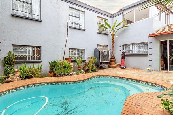 Spacious Family Home in Bishop&#39;s Court Estate, Van Riebeeck Park

Discover the ...