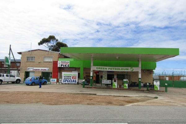 Mondplaas petrol and gas station and convenience store, situated just off the N2 highway, en-route to the popular holiday town of ...