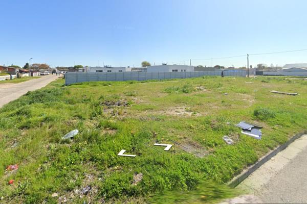 •	Flat rectangular piece of vacant land.
•	869 square meters in size.
•	Local Business ...