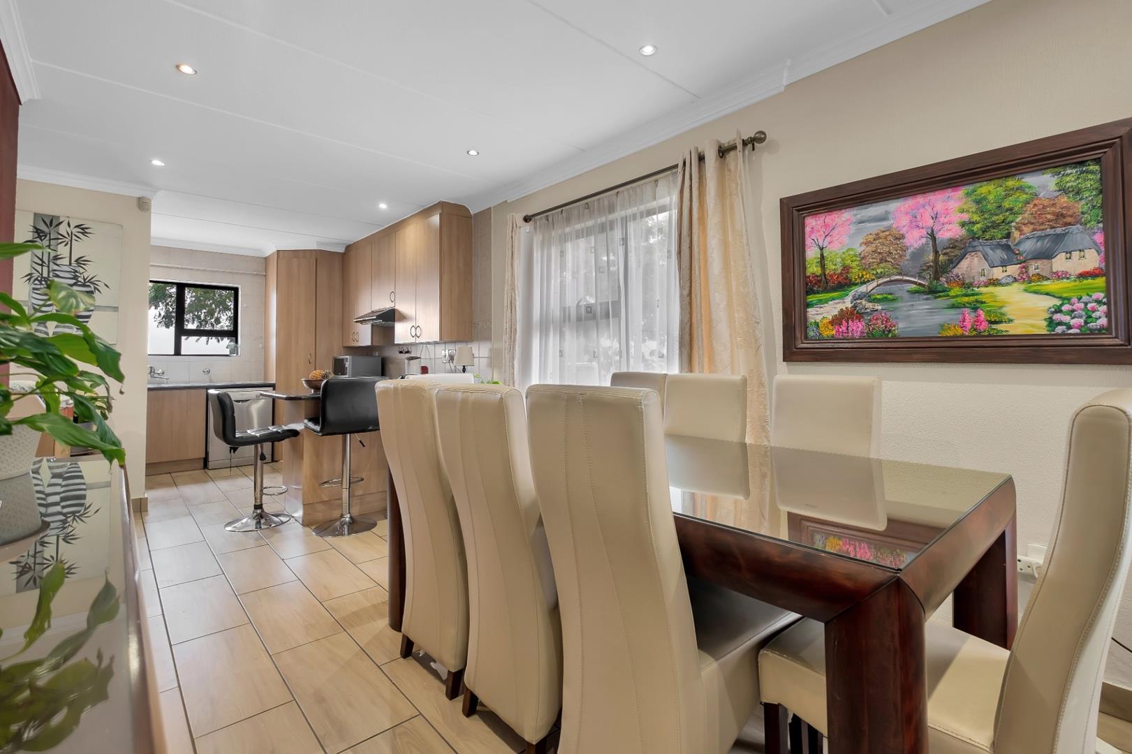 3 Bedroom Apartment / flat for sale in Little Falls P24113034003