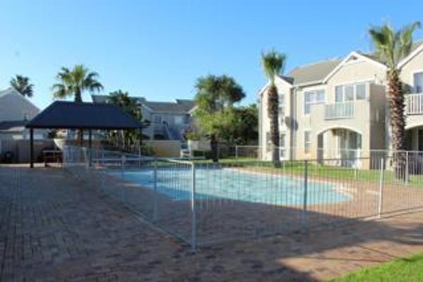 ?? Goodwood - A Gem @  Bergzicht Apartment Complex in Townsend Estate!

Welcome to  Bergzicht Complex, this is a fantastic ...