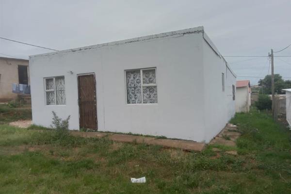 Sole Mandate....This charming starter home is nestled in the heart of Kwanobuhle ...