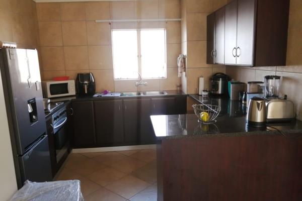 2 Bedrooms with lots of cupboards, and linen cupboard.
1 Modern bathroom.
Spacious open ...