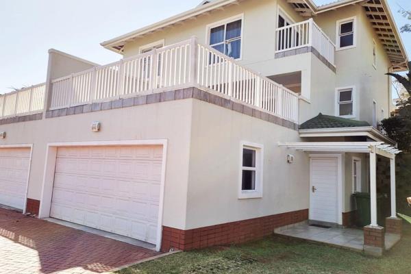 The beautiful townhouse in a secure estate with 24 hour security is the perfect start for a young family. Offering 3 spacious bedrooms ...